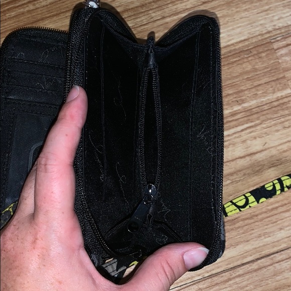 Vera Bradley Wristlet - Picture 7 of 8